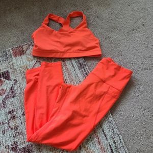 Old navy active set size medium sports bra leggings